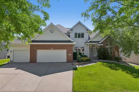 913 Countryside Xing, Waunakee, WI 53597