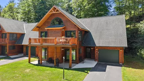 55 Bowman Rd #323, Wisconsin Dells, WI 53965