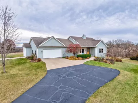 n8894 Blue Vista Lane, New Glarus, WI 53574