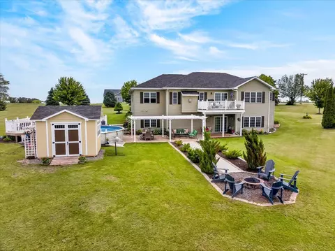 w7620 County Highway H, New Glarus, WI 53574