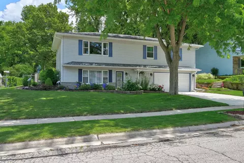 760 Scott St, Oregon, WI 53575