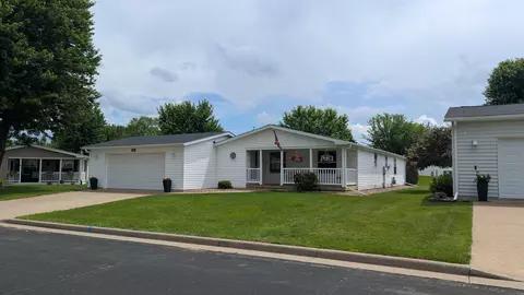 3121 Spruce St, Holmen, WI 54636