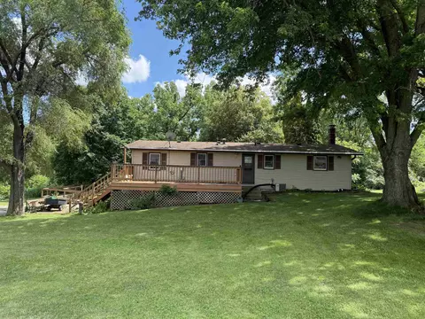 61506 Park View Dr, Prairie Du Chien, WI 53821