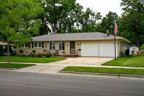 1610 Homberg Ln, Madison, WI 53716