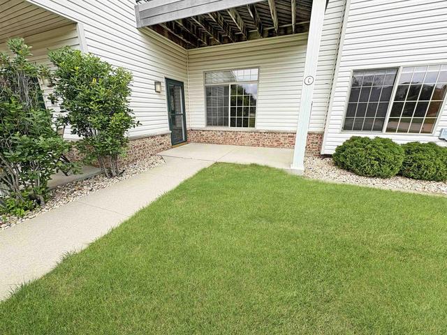 146 Pheasant Run, Johnson Creek, WI 53038