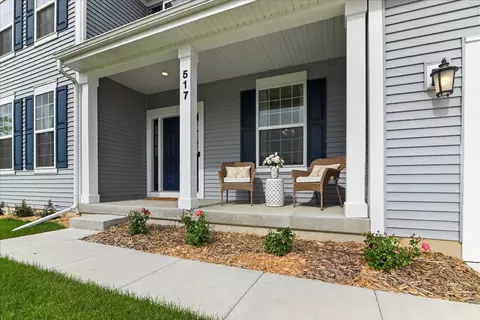 517 Buss Rd, Cottage Grove, WI 53527