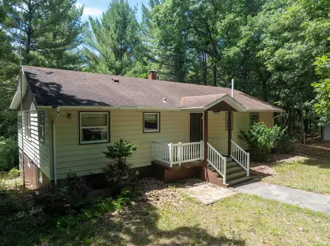 1405 Freedom Ct, Wisconsin Dells, WI 53965