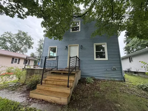 941 Ridgewood Way, Madison, WI 53713