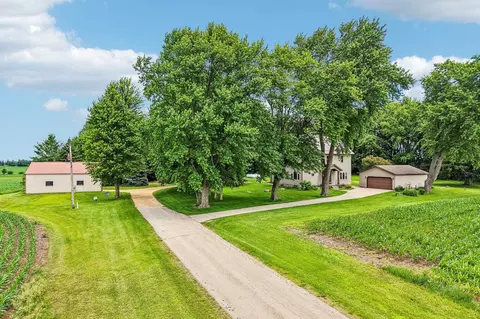 W5440 Halverson Drive, Poynette, WI 53955