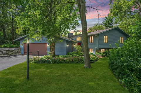 7807 Big Timber Trl, Middleton, WI 53562