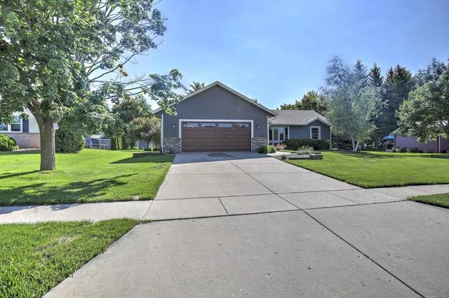 558 Spencer Dr, Evansville, WI 53536