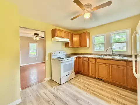 Kitchen - 2002 S Harrison Ave, Beloit, WI 53511 photo 3 of 4