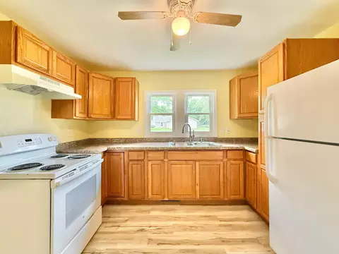 Kitchen - 2002 S Harrison Ave, Beloit, WI 53511 photo 4 of 4