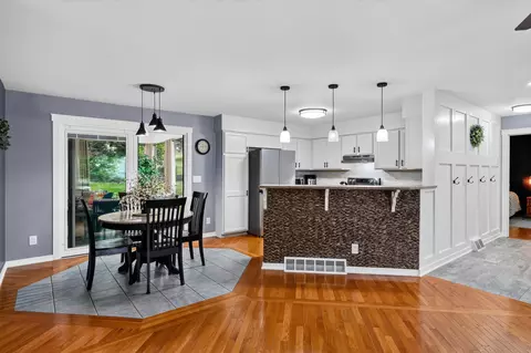 10880 Smokey Mountain Trl, Blue Mounds, WI 53517