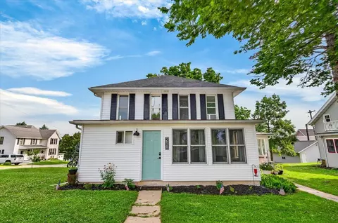218 6th Ave, New Glarus, WI 53574