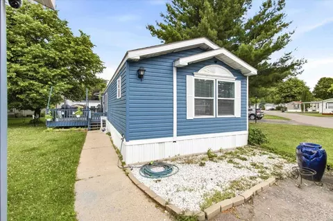 109 Deer Path Trl, Baraboo, WI 53913