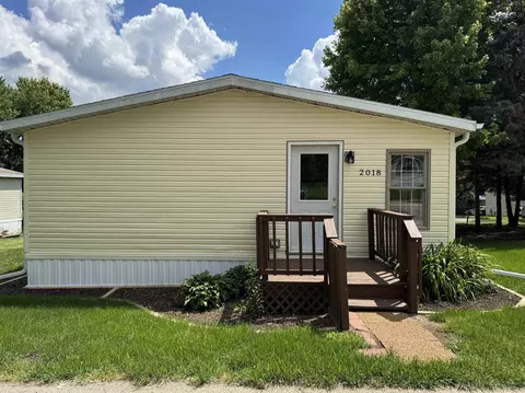 2018 Edgeview Dr, Monroe, WI 53566