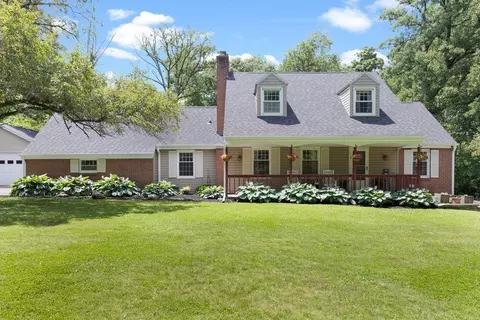 6858 E Foxhollow Rd, Clinton, WI 53525