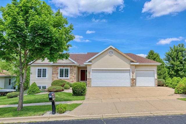 417 Skyview Dr, Waunakee, WI 53597