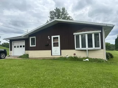 149 East St, Potosi, WI 53820