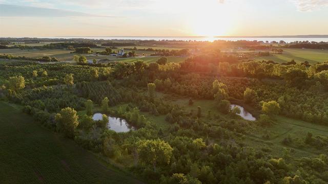 000 Kinker Rd, Fond Du Lac, WI 54937