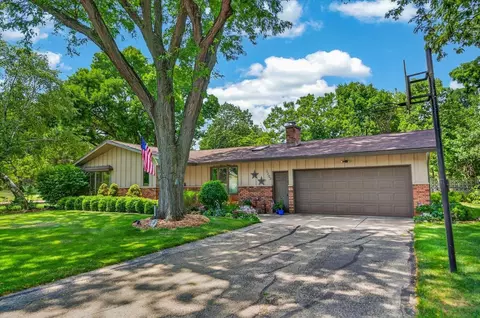 3202 Coventry Trl, Madison, WI 53713
