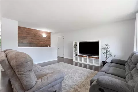 Living - 941 Foxfield Rd, Oregon, WI 53575 photo 1 of 2