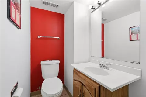 Bath - 941 Foxfield Rd, Oregon, WI 53575 photo 5 of 5
