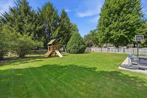 Exterior - 941 Foxfield Rd, Oregon, WI 53575 photo 7 of 7
