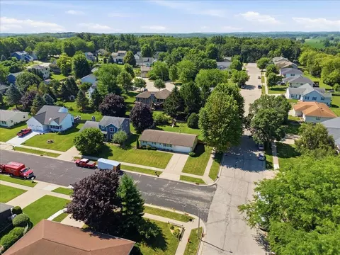 View/Area - 941 Foxfield Rd, Oregon, WI 53575 photo 5 of 12
