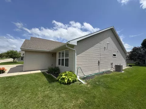 Exterior - 505 3rd Ave #3, Monroe, WI 53566 photo 3 of 6