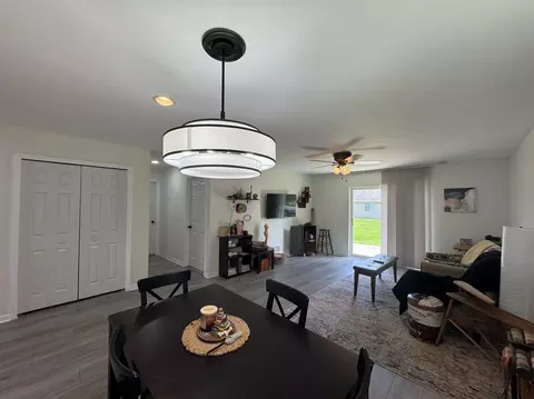 Dining - 505 3rd Ave #3, Monroe, WI 53566 photo 1 of 2