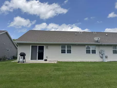 Exterior - 505 3rd Ave #3, Monroe, WI 53566 photo 4 of 6