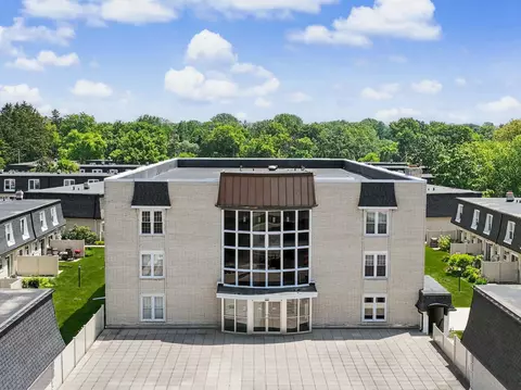 9500 N Green Bay Rd #308, Brown Deer, WI 53209