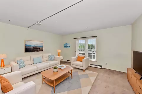 9500 N Green Bay Rd #308, Brown Deer, WI 53209
