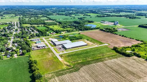 7 47 Ac Prosperity Pl, Brooklyn, WI 53521