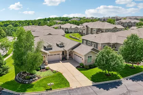 9007 Royal Oaks Cir, Verona, WI 53593