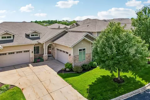 9007 Royal Oaks Cir, Verona, WI 53593