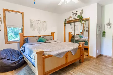 Bedroom - 17860 River Rd, Argyle, WI 53504 photo 5 of 16