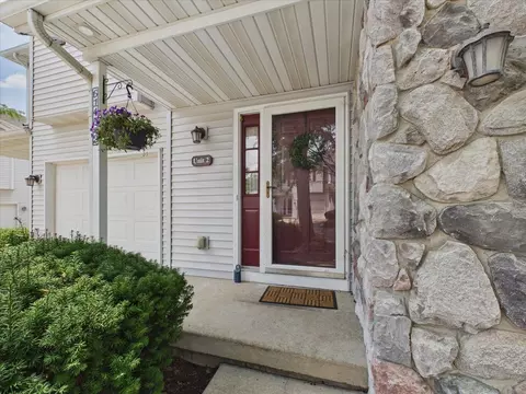 6143 Dell Dr, Madison, WI 53718