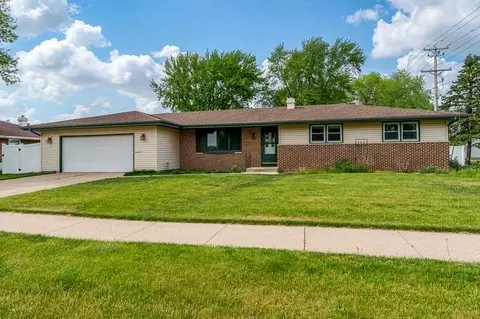 1913 Black Bridge Rd, Janesville, WI 53545