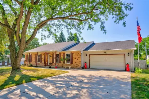 901 Eisenhower Rd, Stoughton, WI 53589