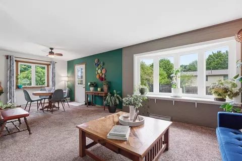 3137 Clove Dr, Madison, WI 53704