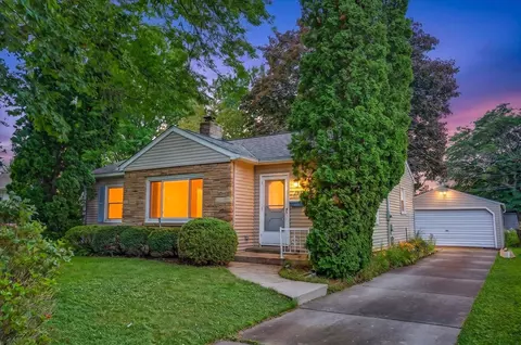 1917 Manley St, Madison, WI 53704