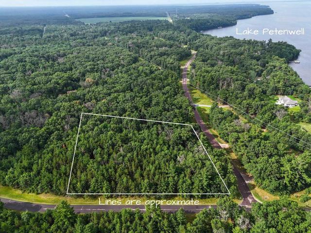 610 17th Dr, Nekoosa, WI 54457