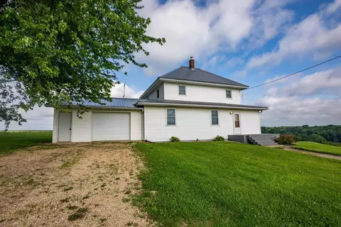 5100 Lagoon Rd, Highland, WI 53543