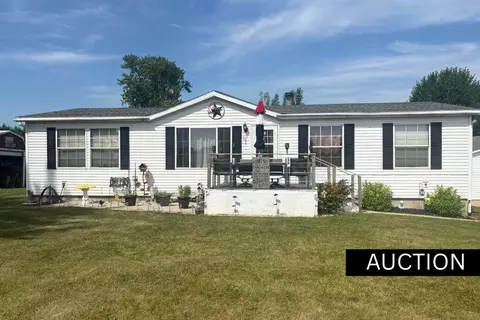 n8839 East Friesland Road, Randolph, WI 53956