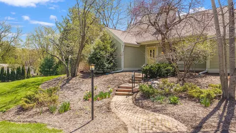 5655 Concord Dr, Fitchburg, WI 53711