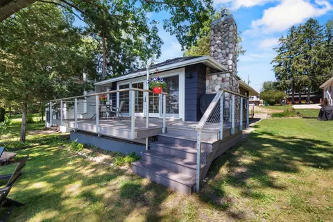 n4782 North Lakeshore Drive, Princeton, WI 54968