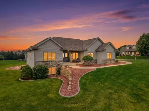 3017 Craig Ln, Sun Prairie, WI 53590